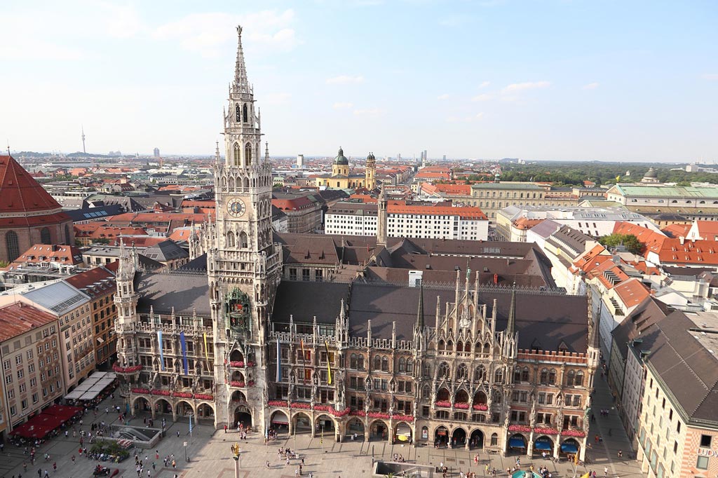 Rathaus München, Bild von Felix auf pixabay